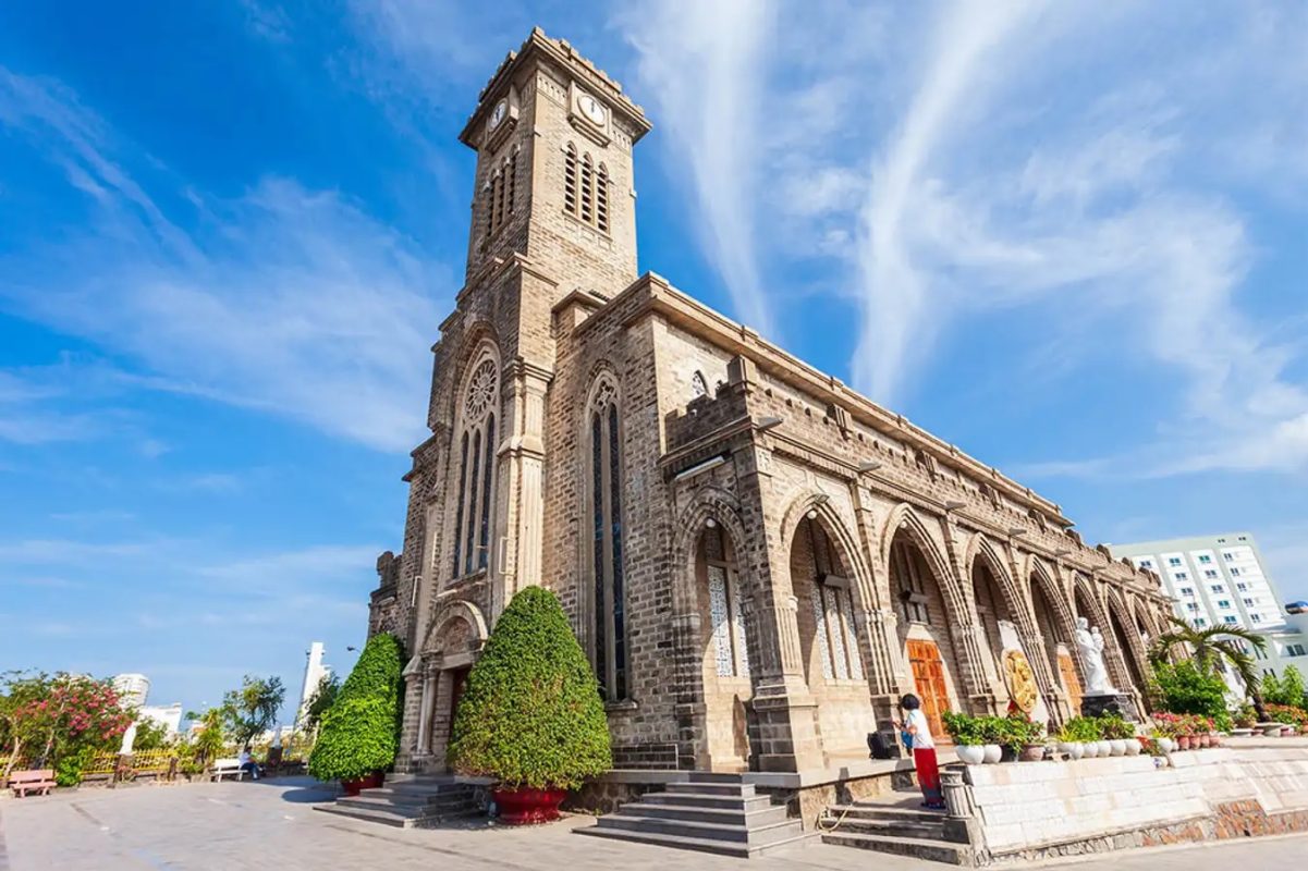 Nhà thờ Đá – Điểm du lịch Nha Trang cổ kính